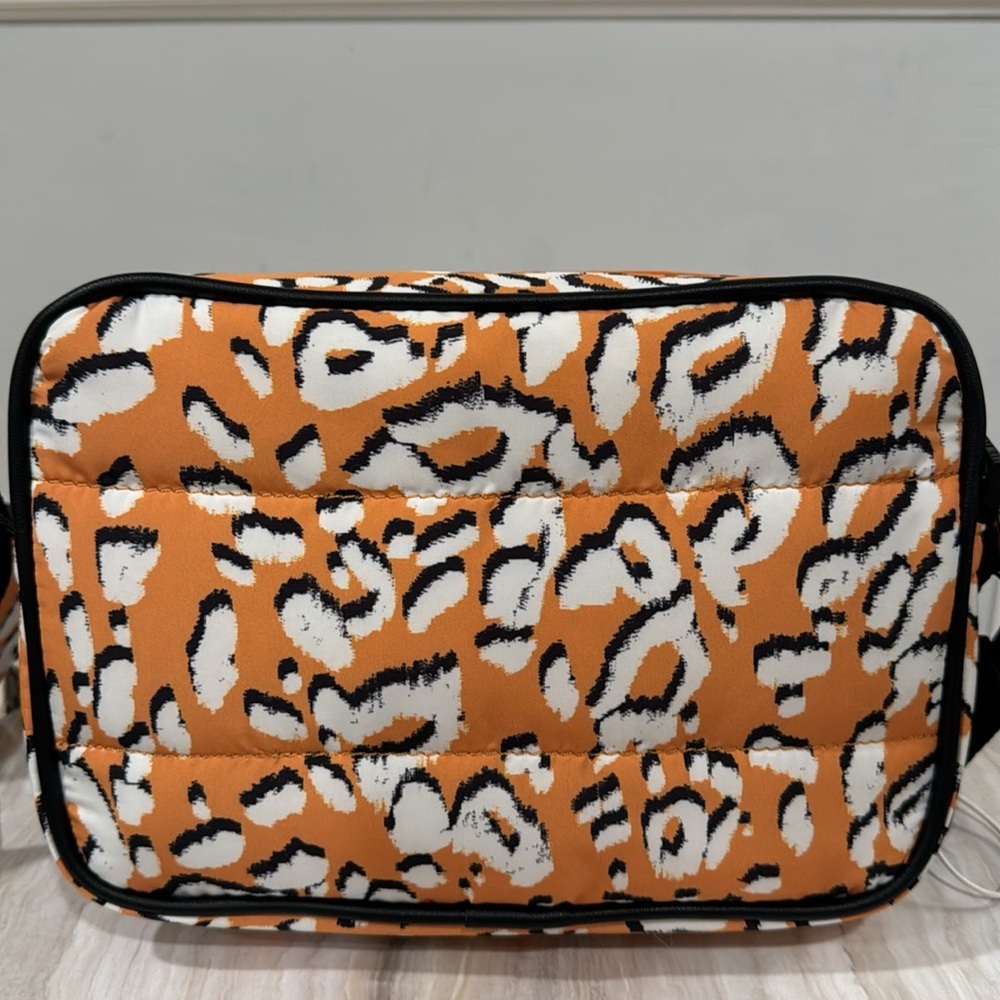 Ted Baker Bag Leopard Detail Nylon Puffer Camera Bag  Cellphone Holder Crossbody - Picture 14 of 17